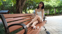 【裸足】大学音乐系美女老师小中据说课堂从无缺席的男同学哦（预告）【4K ,0：53】