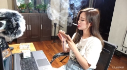 【A&F】2023New jia`s smoking Hands-free inhalation 4K（Jiaojiao）