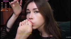 主播全程直播tian裸足