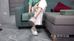 【aapary模拍视频】小新脱袜秀足2 16分钟