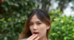 【裸足】来自东南亚性感的中文专业留学生哆哆公园木桌上展示修长美足(2)【78P】